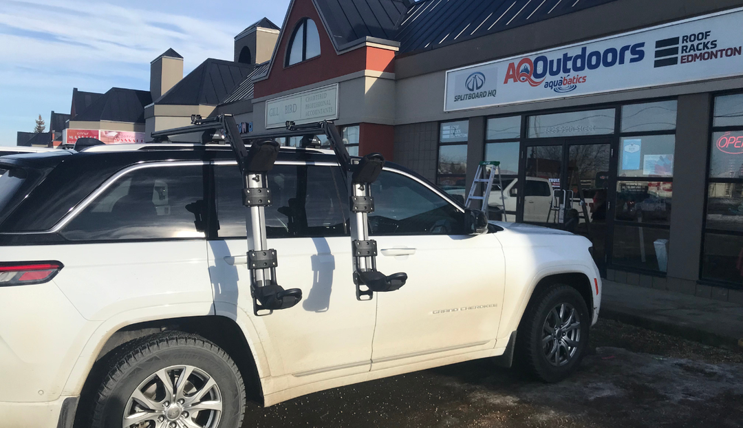 Thule ProBar Roof Rack Installation on a 2025 Jeep Grand Cherokee
