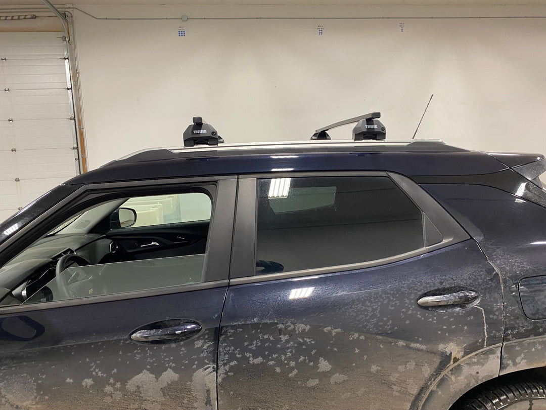Thule Evo Flush Rail Roof Rack Installation on a Chevrolet Trailblazer